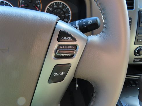 Used 2014 Nissan Armada SV image 16