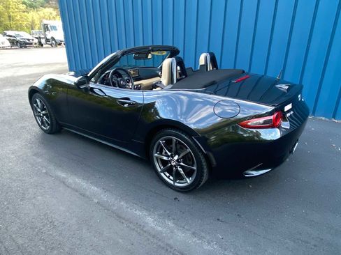 Used 2016 MAZDA MX-5 Miata Grand Touring image 3