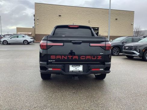 Certified 2025 Hyundai Santa Cruz SE image 7