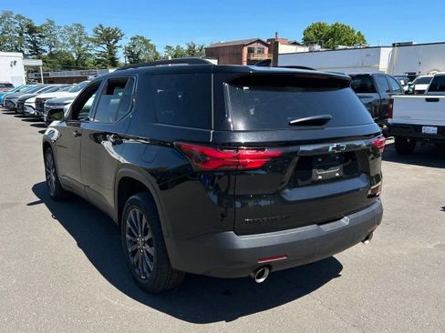 Used 2023 Chevrolet Traverse RS AWD/4WD image 3
