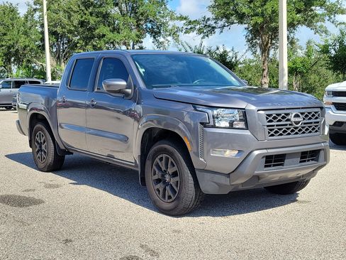 Used 2022 Nissan Frontier SV RWD image 3