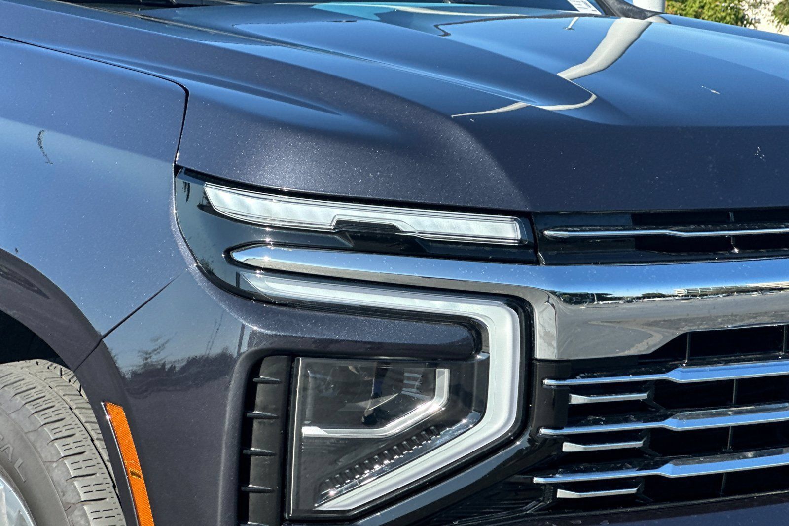 Used 2026 Chevrolet Suburban Premier w/ Sun And Tow Package AWD/4WD image 45