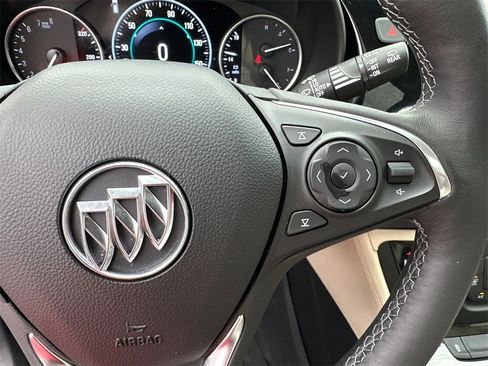 Used 2020 Buick Envision Premium w/ Driver Confidence Package image 27