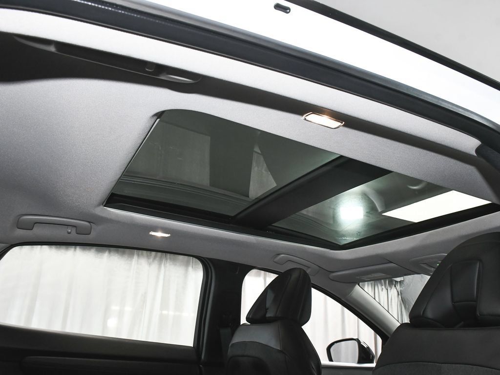 Used 2024 Nissan Ariya AWD image 51