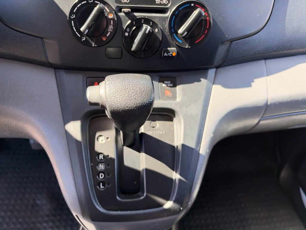 Used 2016 Nissan NV200 S FWD image 12