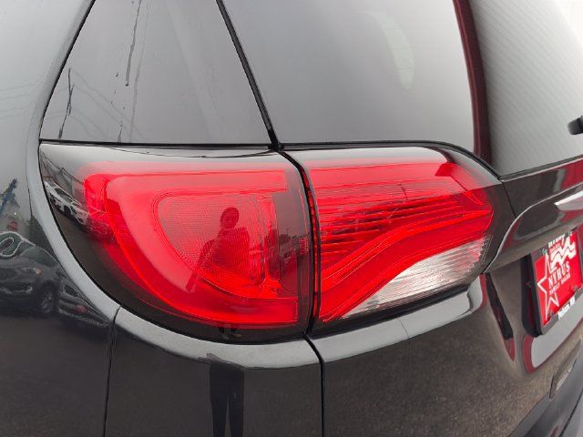 Used 2017 Chrysler Pacifica Touring Plus w/ Tire & Wheel Group FWD image 20