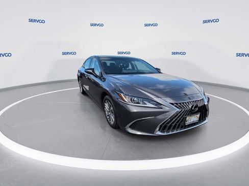 Used 2023 Lexus ES 350 w/ Premium Package FWD image 2