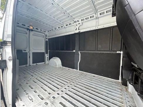 Used 2023 RAM ProMaster 2500 FWD image 32