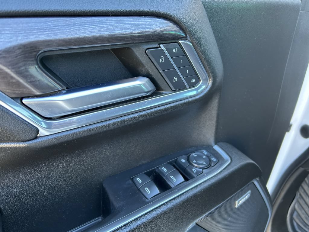 Used 2023 Chevrolet Silverado 1500 LTZ AWD/4WD image 11