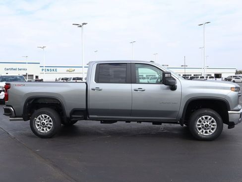 New 2026 Chevrolet Silverado 2500 LT w/ All Star Edition AWD/4WD image 9