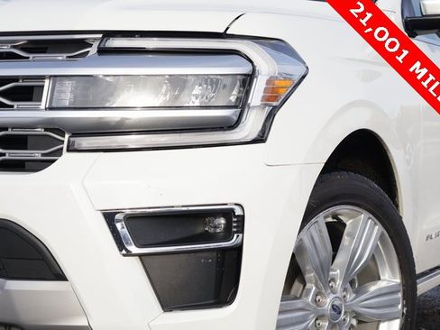 Used 2023 Ford Expedition Platinum image 10