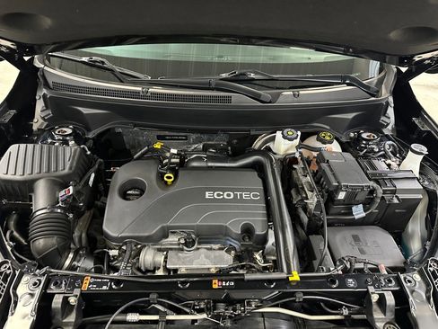 Certified 2022 GMC Terrain SLE w/ Driver Convenience Package image 40