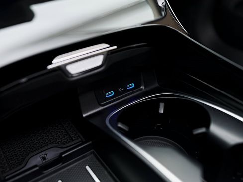 Used 2024 Mercedes-Benz S 580e 4MATIC Sedan image 72