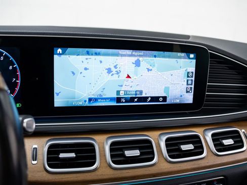 Used 2020 Mercedes-Benz GLS 580 4MATIC image 32