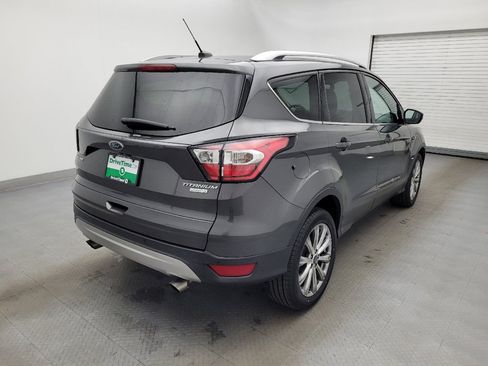 Used 2017 Ford Escape Titanium image 9