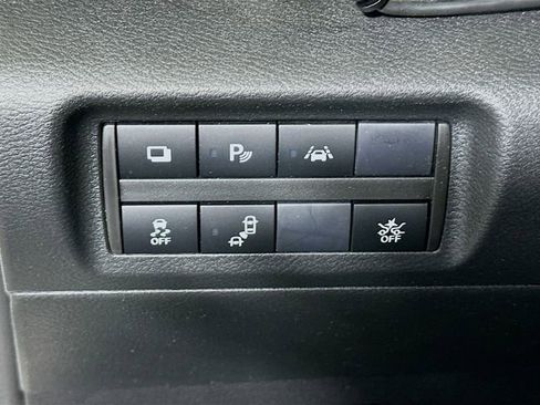 Used 2024 Nissan Kicks S image 11