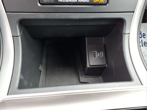 Used 2024 Ford Edge SEL w/ Convenience Package image 12