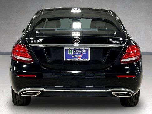 Used 2020 Mercedes-Benz E 350 4MATIC Sedan image 5