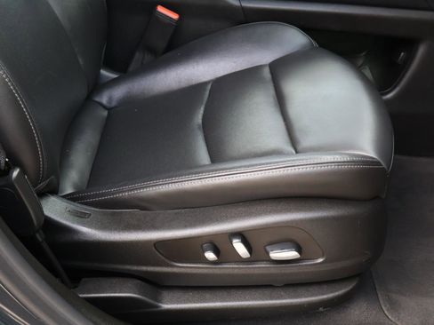 Certified 2022 Cadillac XT6 Sport w/ Technology Package image 23