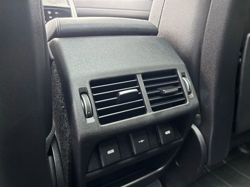 Used 2020 Land Rover Discovery Sport S image 19