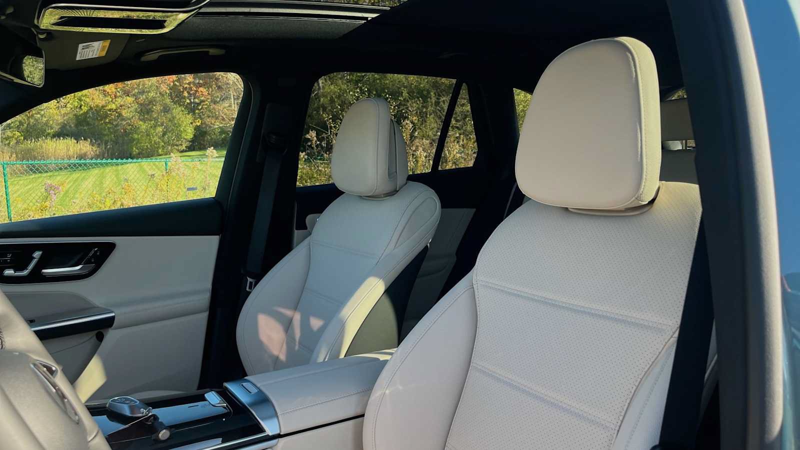 Used 2027 Mercedes-Benz GLC 300 4MATIC image 27