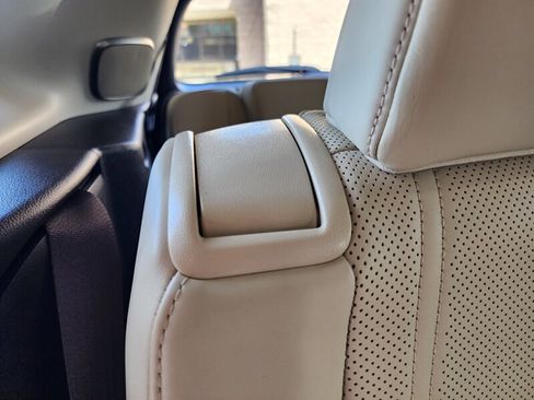 Used 2020 Lexus RX 350L Luxury image 94