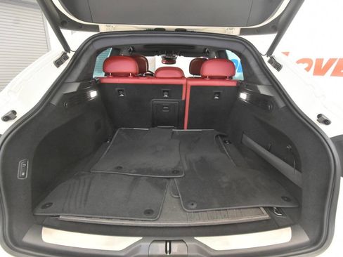 Used 2020 Maserati Levante GranLusso image 35