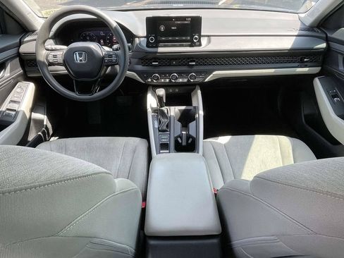 Used 2024 Honda Accord EX image 11