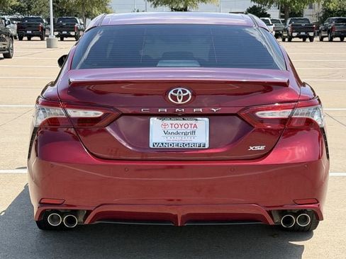 Used 2018 Toyota Camry XSE FWD image 5