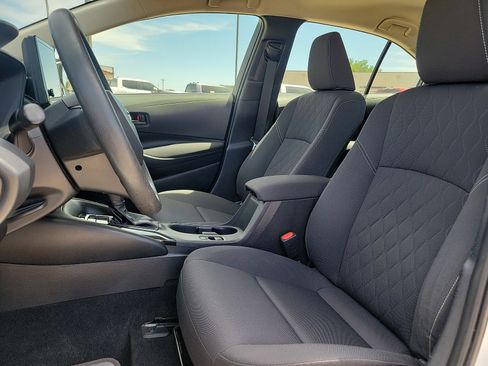 Used 2023 Toyota Corolla LE FWD image 12