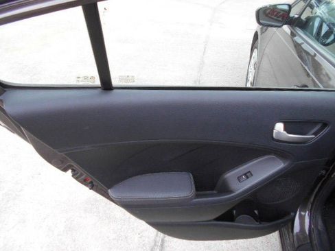 Used 2016 Kia Forte LX image 11