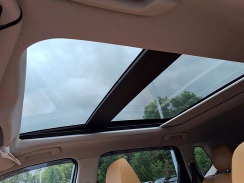 Used 2021 Nissan Rogue Platinum image 10