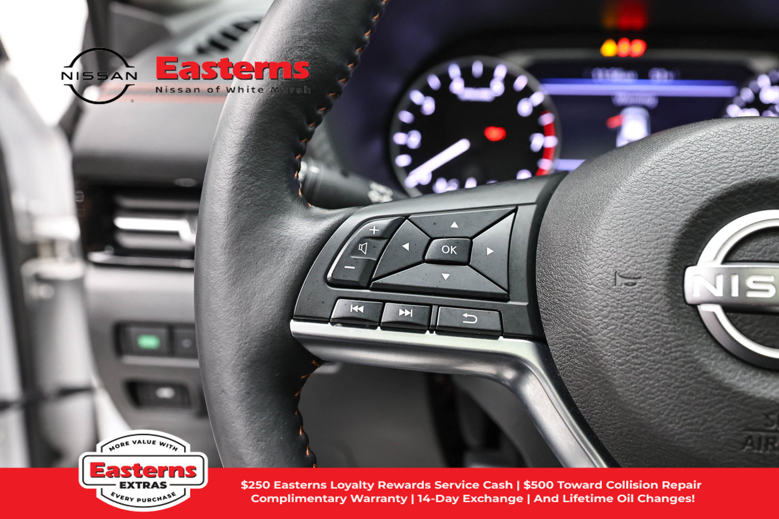 Used 2024 Nissan Sentra SR w/ SR Premium Package FWD image 15
