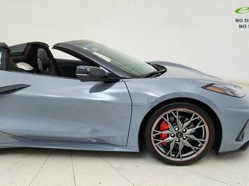Used 2024 Chevrolet Corvette Stingray Premium Conv w/ 3LT RWD image 7