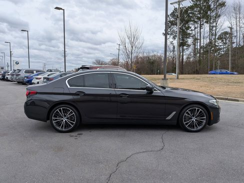 Certified 2023 BMW 530i w/ Premium Package image 2