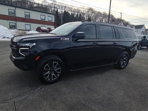 Used 2024 Chevrolet Suburban Z71 w/ Luxury Package image 5