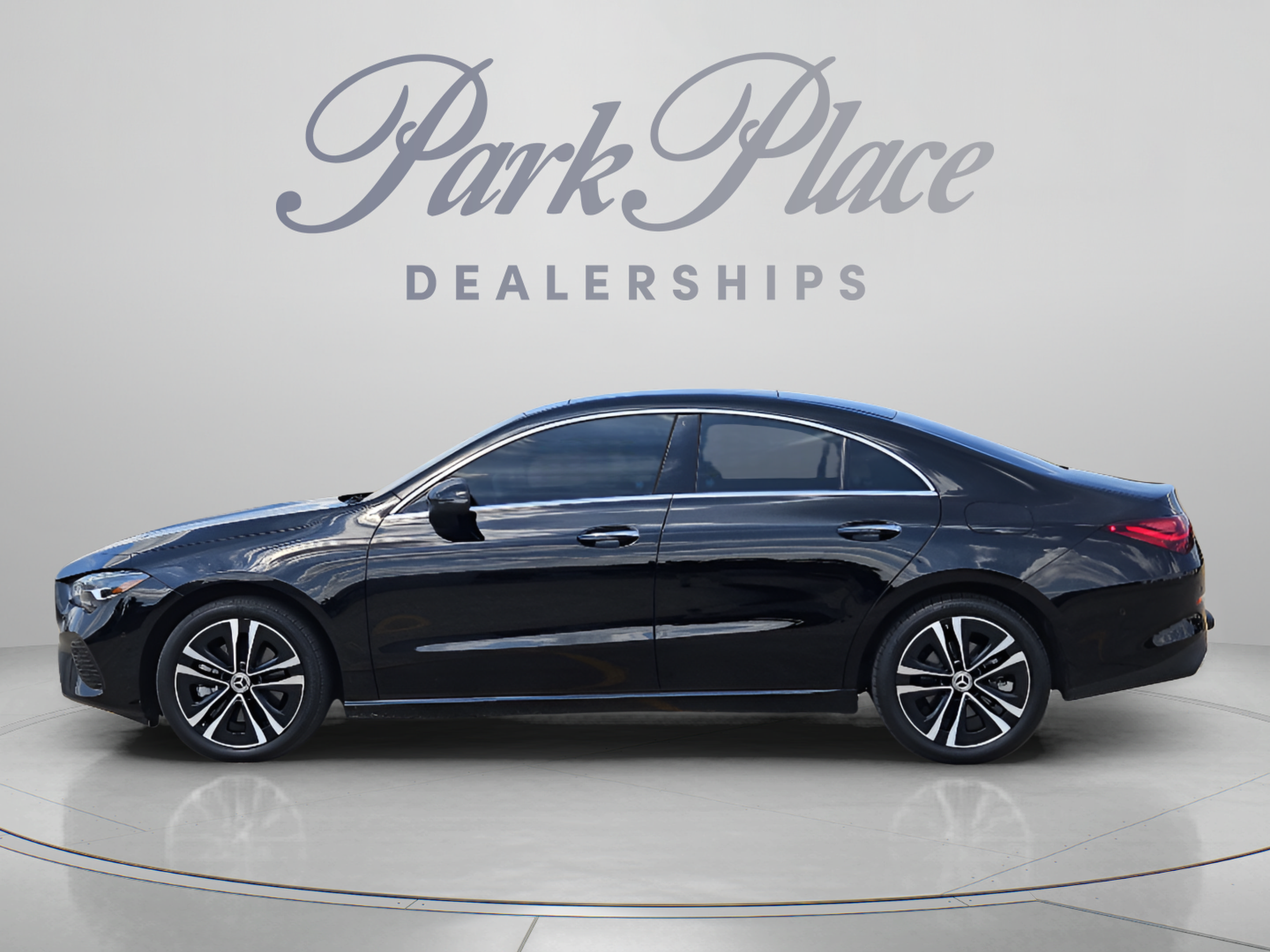 Used 2025 Mercedes-Benz CLA 250 image 2