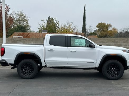 New 2026 GMC Canyon Elevation image 4