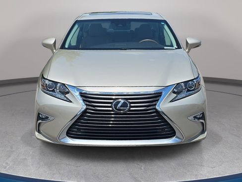 Used 2016 Lexus ES 350 FWD image 2