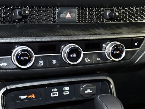 Certified 2024 Honda CR-V EX image 29