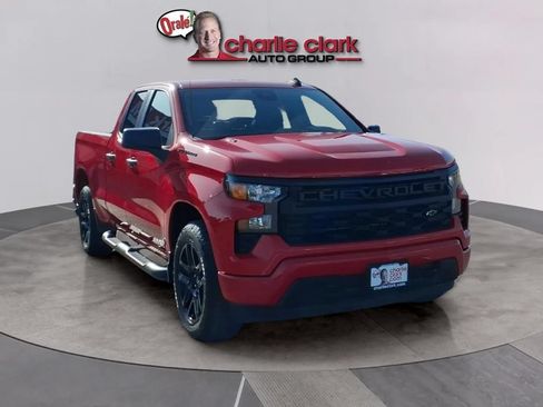 Used 2026 Chevrolet Silverado 1500 Custom w/ Turbomax Blackout Package RWD image 7