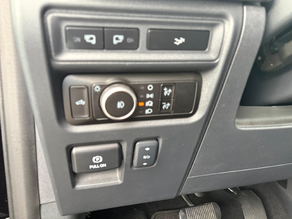 Used 2023 Ford F150 Lariat AWD/4WD image 18