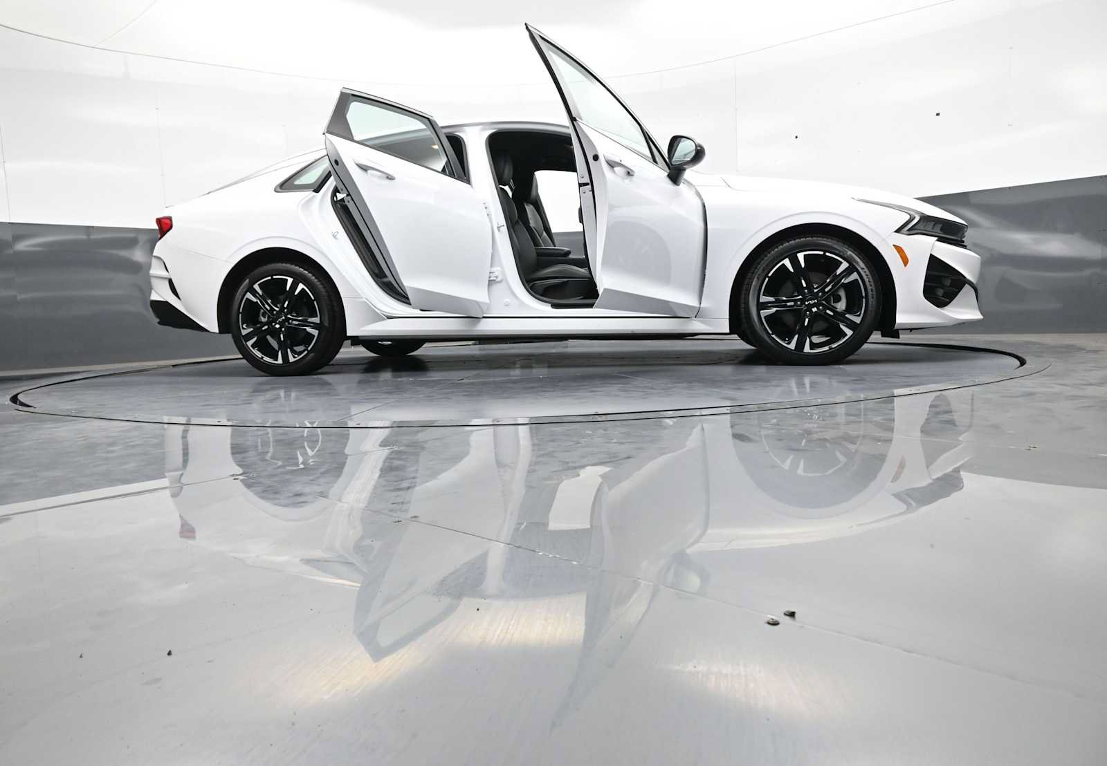Used 2024 Kia K5 GT-Line FWD image 48