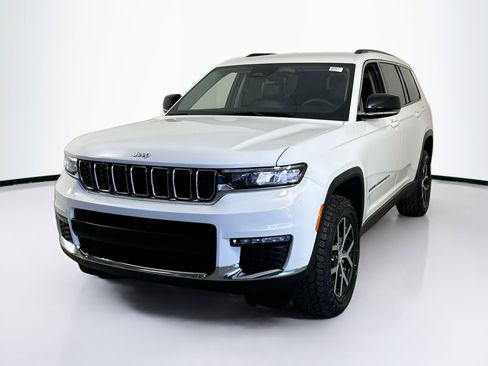 Used 2023 Jeep Grand Cherokee L Limited image 1