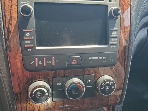 Used 2014 Chevrolet Traverse LT w/ All-Star Edition image 29