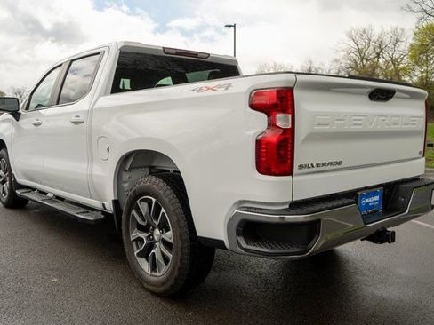 Used 2024 Chevrolet Silverado 1500 LT AWD/4WD image 8