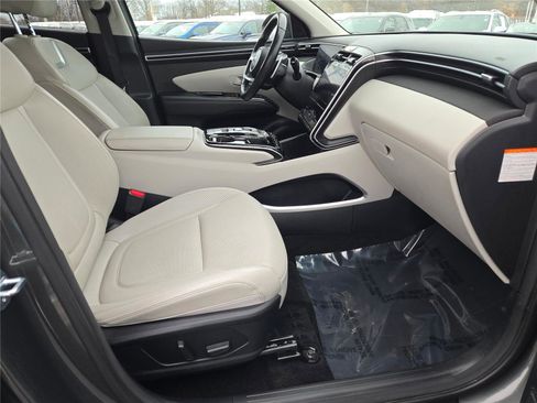 Used 2024 Hyundai Tucson Limited image 7