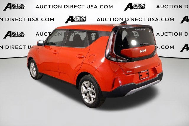 Used 2024 Kia Soul LX w/ LX Technology Package FWD image 45