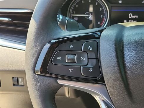 Used 2022 Buick Enclave Essence image 27