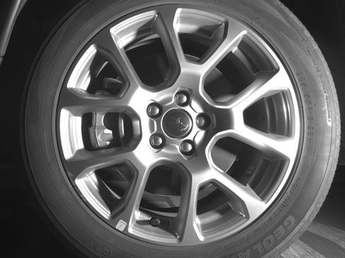 Used 2025 Jeep Compass Limited image 12